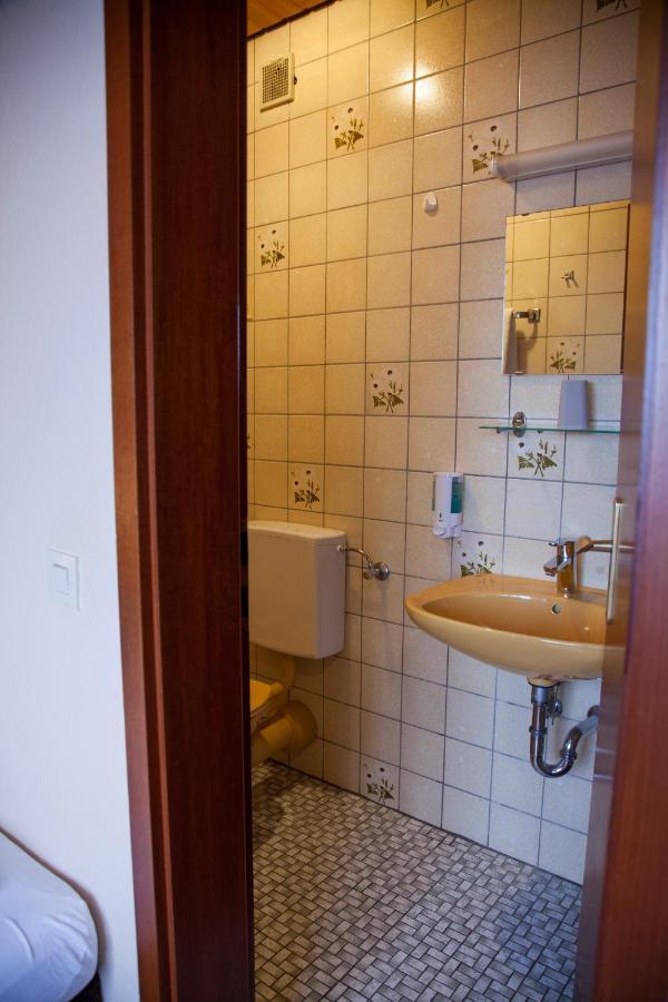 Gaestehaus Haeuser Linden  Eksteriør billede
